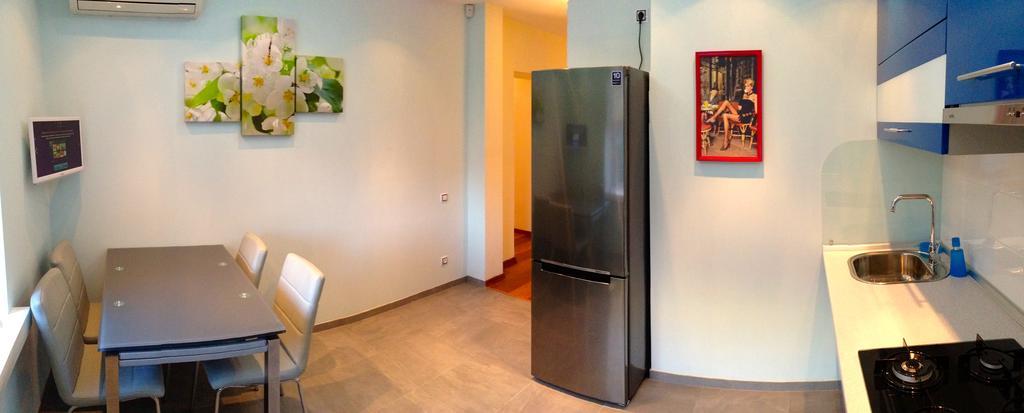 Apartment Mihailovskaya Киев Экстерьер фото